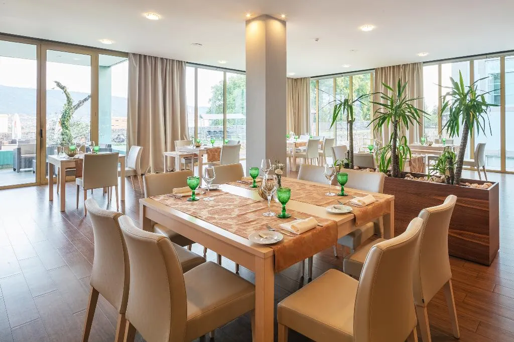Sports and Entertainment, Forte Sao Francisco Hotel, Porto