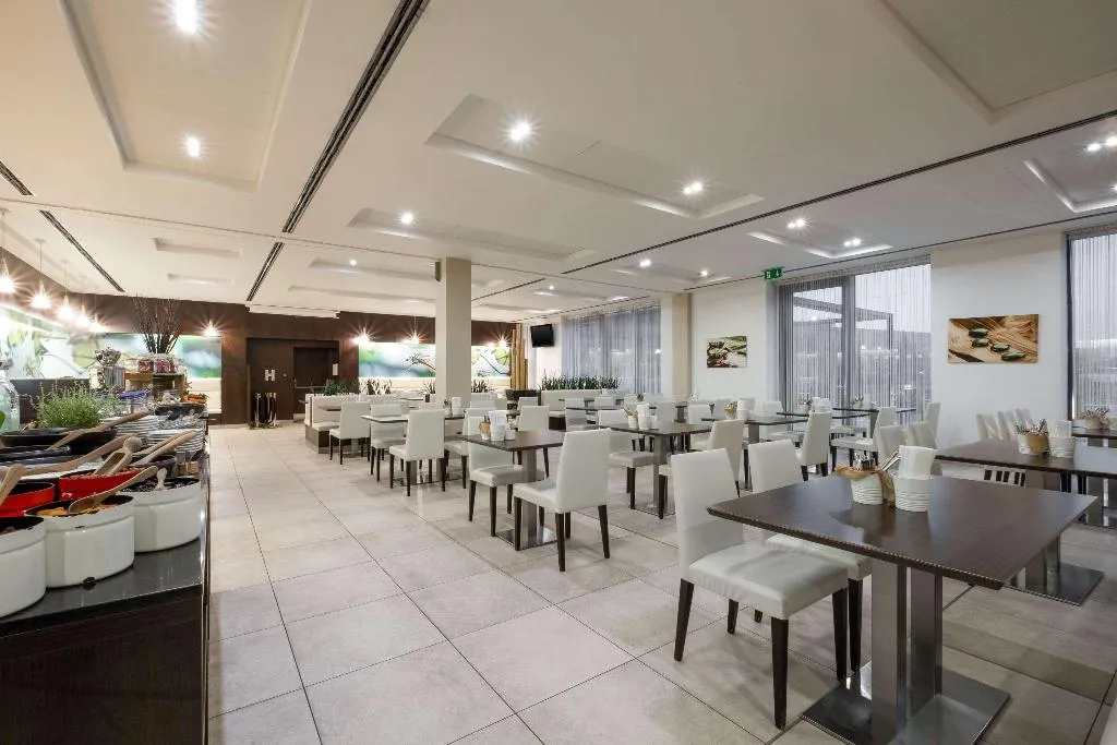 Restaurant, Quality Hotel Ostrava City, Prague