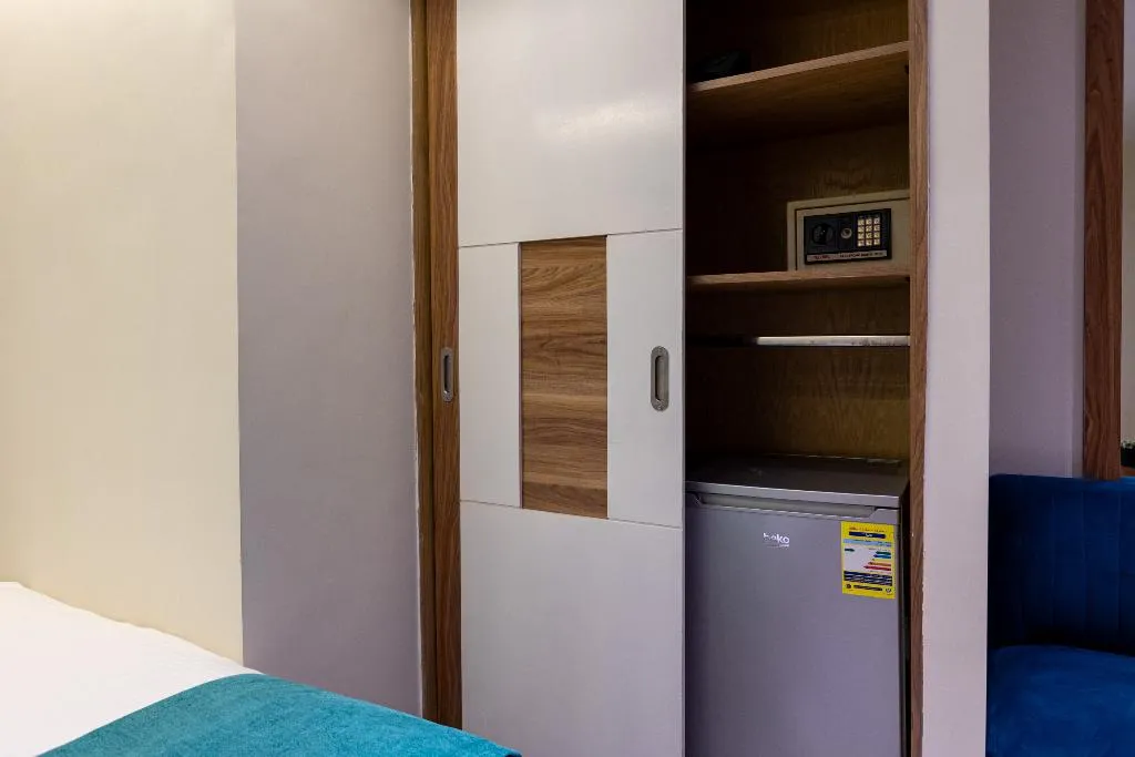 SINGLE STANDARD Room, Pyramids Yard Hotel, Cairo