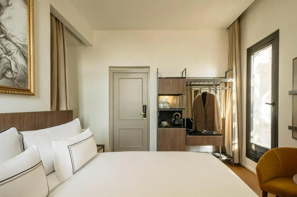 JUNIOR SUITE WITH TERRACE Room, Casa de las Artes, member of Melia Collection, Madrid