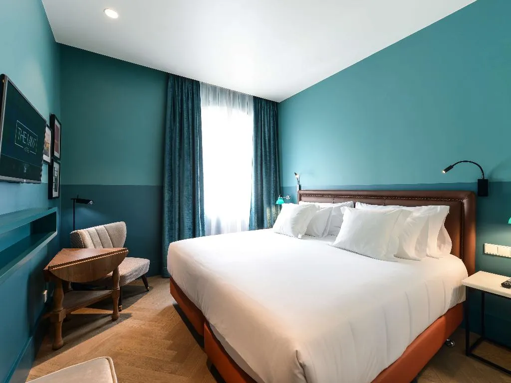 DOUBLE SUPERIOR Room, Vincci The Mint, Madrid