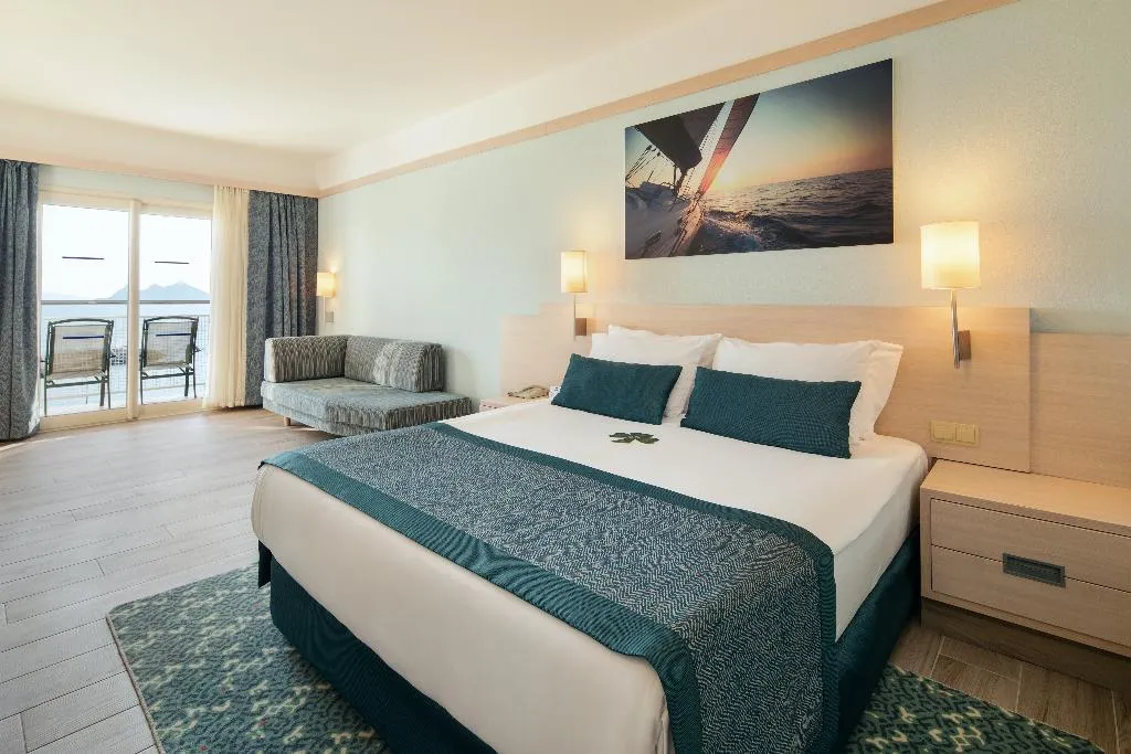 DOUBLE SINGLE USE POOL VIEW Room, La Blanche Resort & Spa, Bodrum