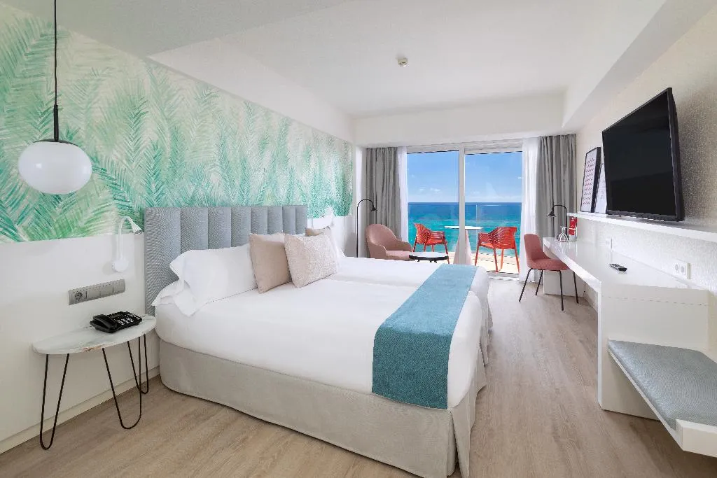 Double or Twin SUPERIOR Room, Hotel Cristina by Tigotan Las Palmas, Gran Canaria
