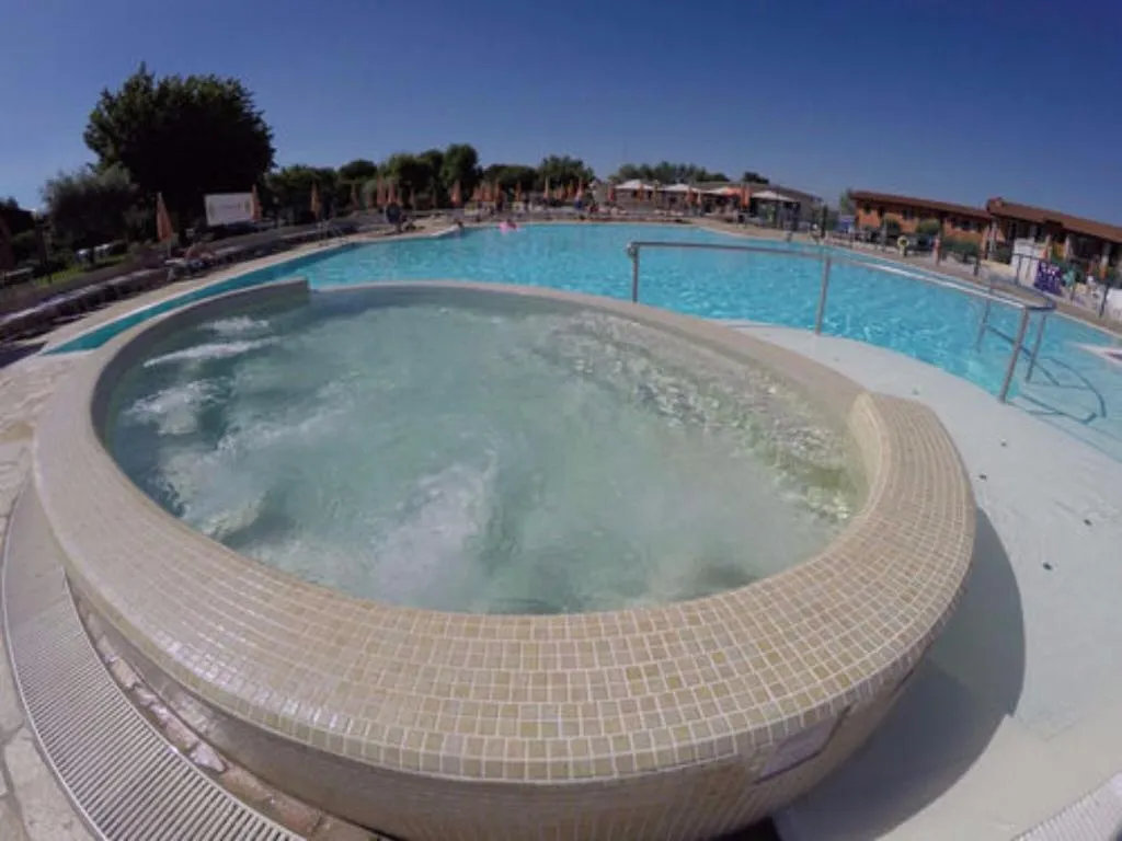 Sports and Entertainment, Resort The Garda Village, Milan