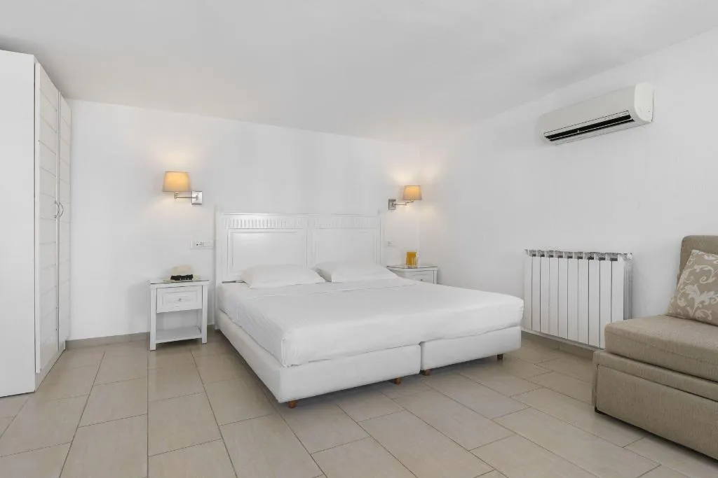 Room, Carbonaki Hotel, Mykonos