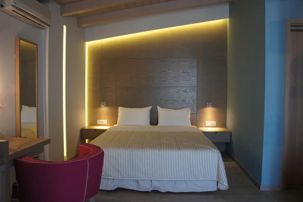 JUNIOR SUITE STANDARD Room, Golden Beach, Athens