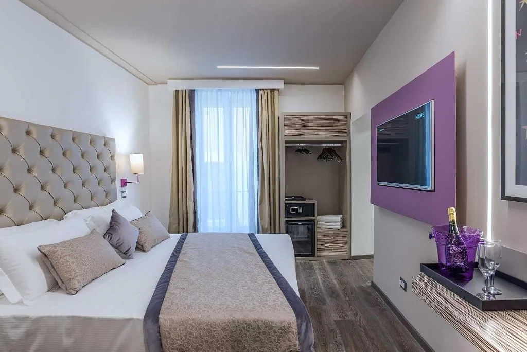 FAMILY ROOM TWO DOUBLE BEDS Room, Colonna Suite Del Corso, Rome