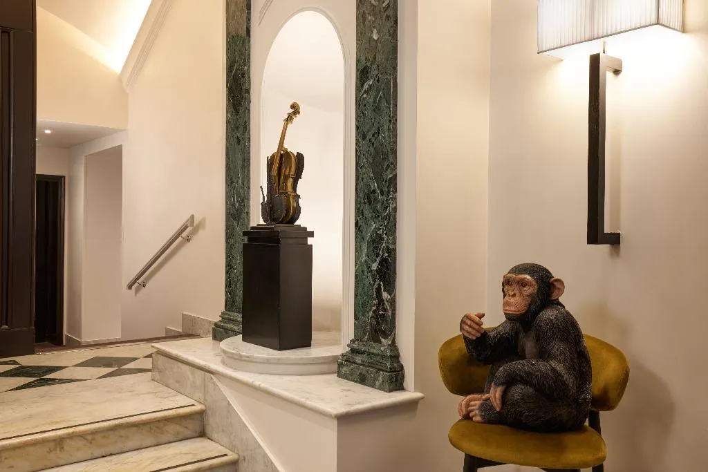 Lobby, Mascagni, Rome