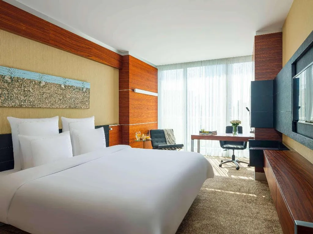 DOUBLE CITY VIEW KING BED Room, Swissotel Buyuk Efes Izmir, Izmir