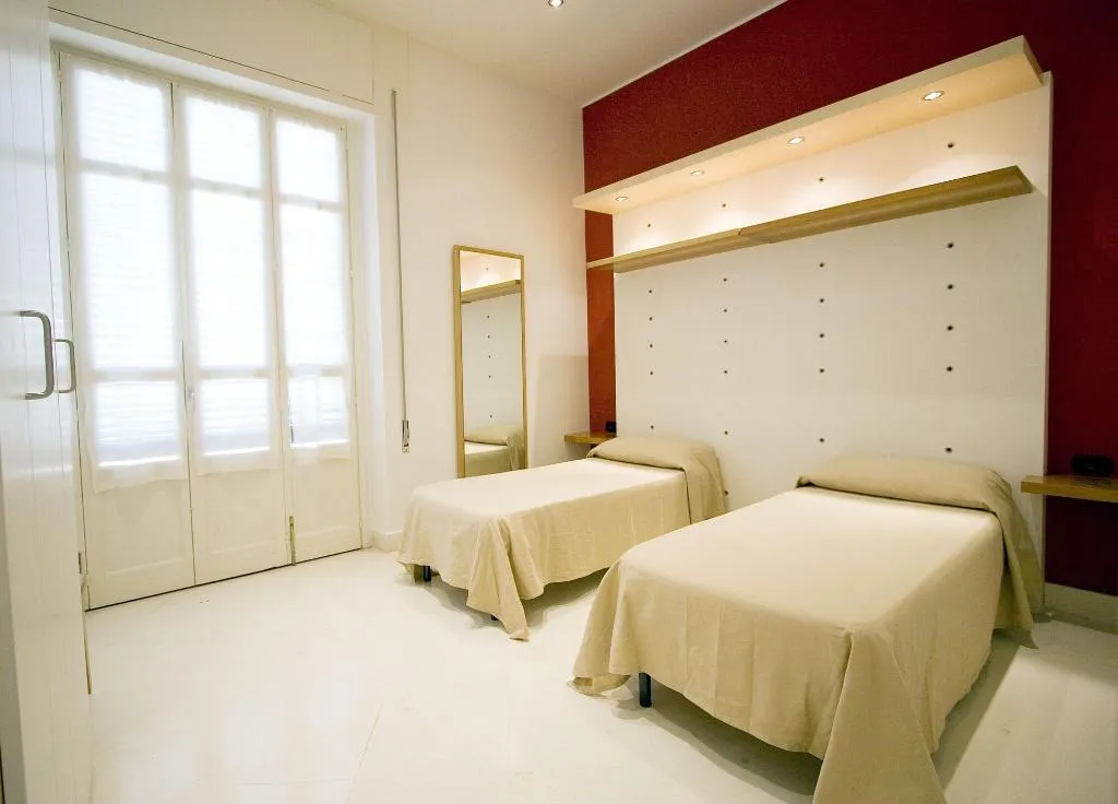 Room, Residence Arco Antico, Catania
