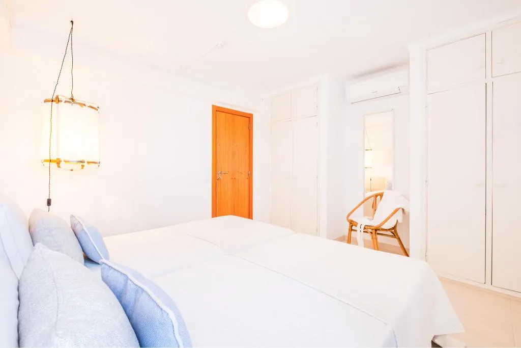 APARTMENT DELUXE POOL VIEW Room, Novochoro Apartments, Algarve