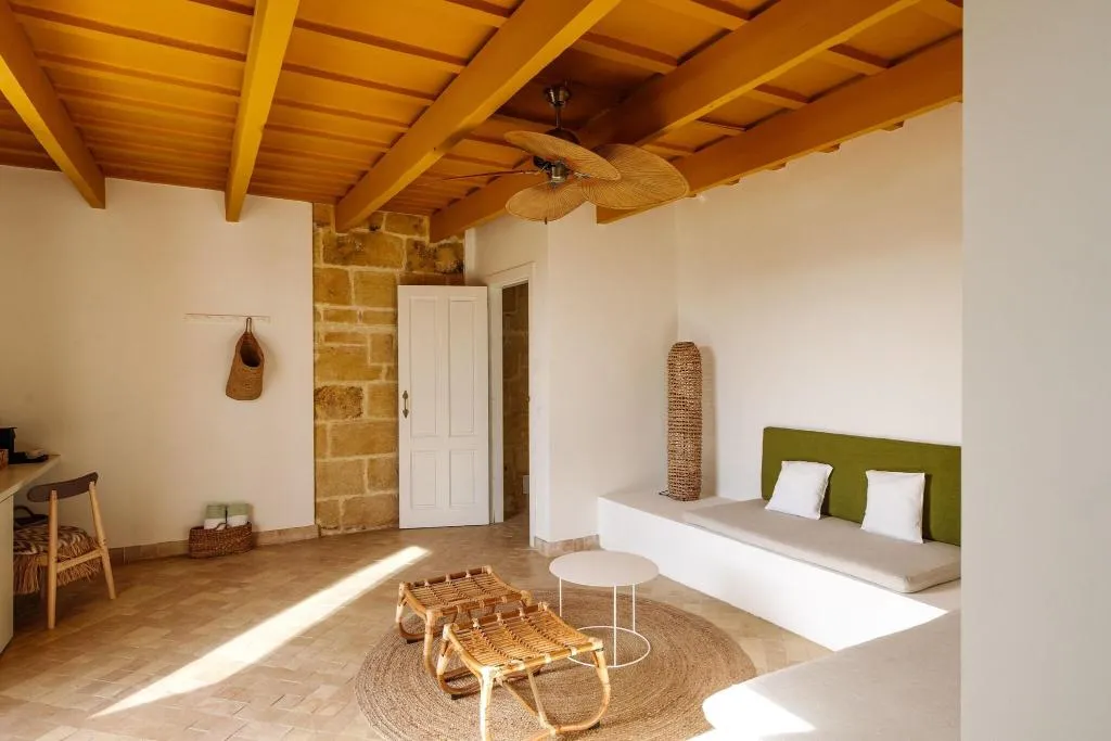 Room, Antic Menorca, Menorca