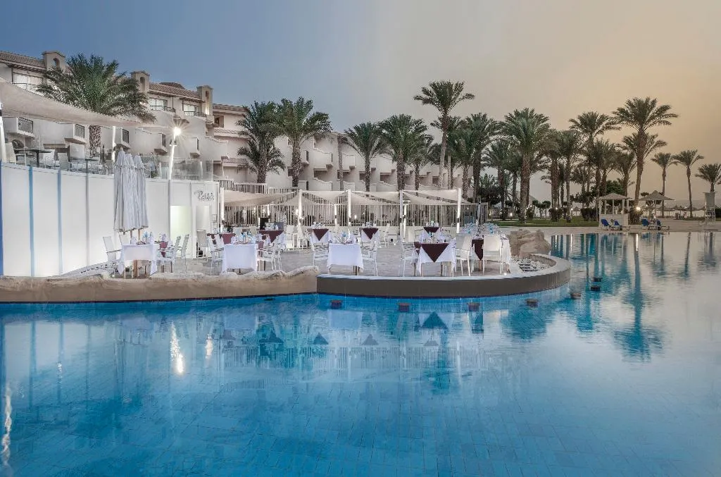 Restaurant, Pyramisa Beach Resort Sahl Hasheesh, Red Sea Riviera