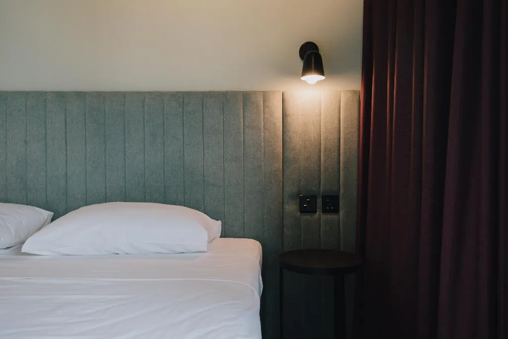 DOUBLE SUPERIOR KING BED Room, ibis Styles ST Pauls Bay Malta, Malta