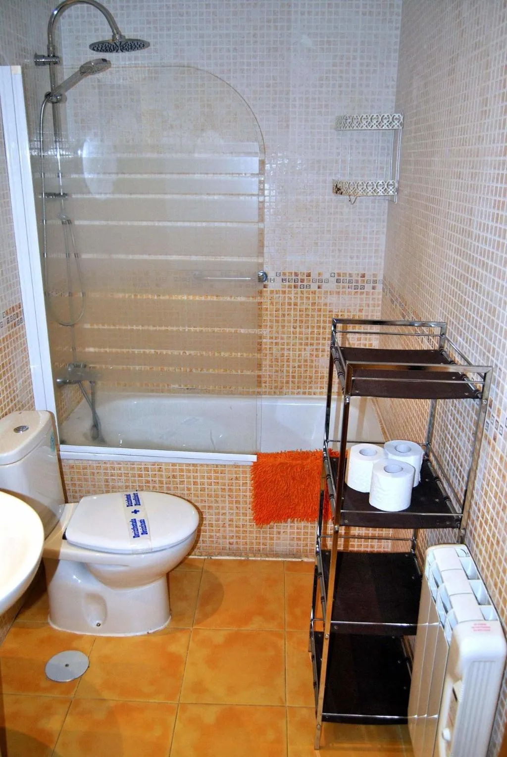 Room, Apartahotel Collarubio, Madrid