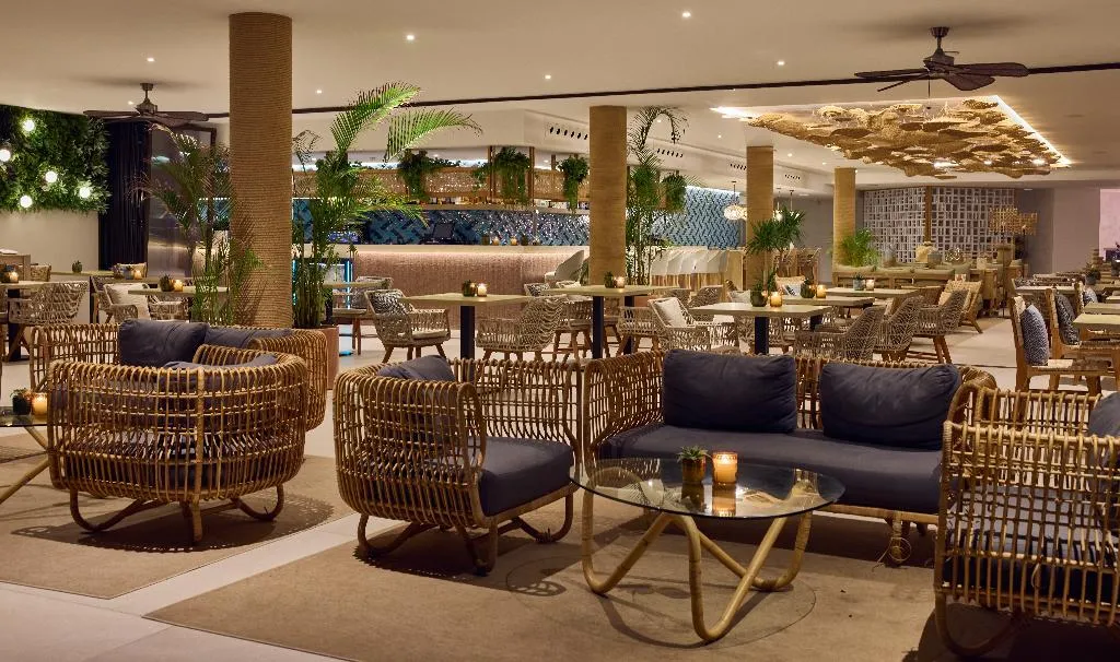 Restaurant, Cala San Miguel Ibiza Res, Curio Colllec by Hilton, Ibiza