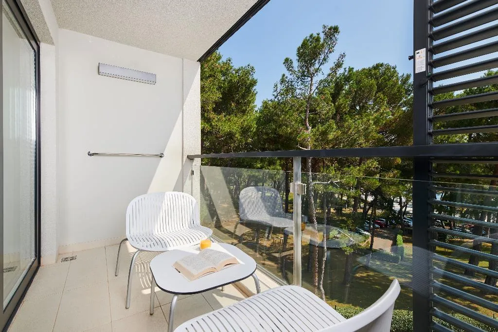DOUBLE SUPERIOR WITH BALCONY Room, Hotel Parentium, Istria
