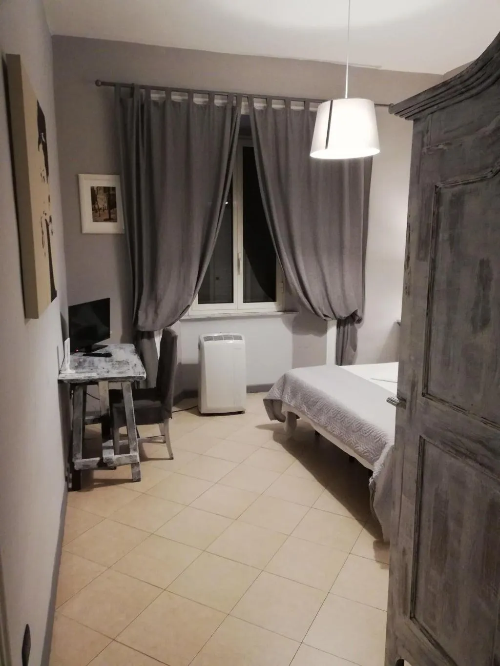 Room, Relais Indipendenza, Naples