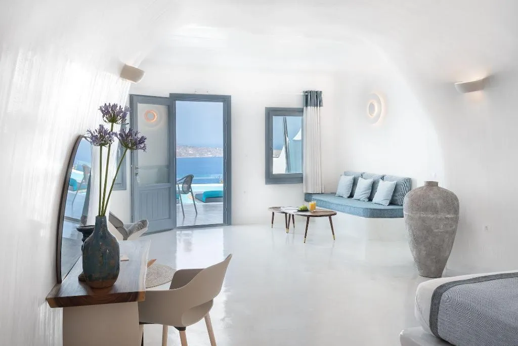 Room, Maregio Suites, Santorini