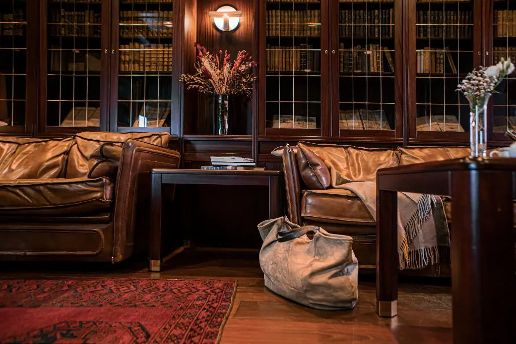Lobby, Holt, Reykjavik