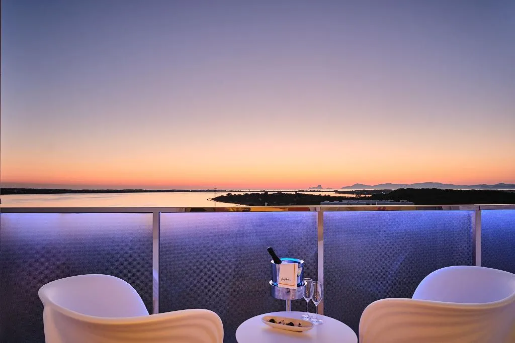 SUITE WITH VIEWS Room, Five Flowers Hotel Formentera Melia Collection, Ibiza