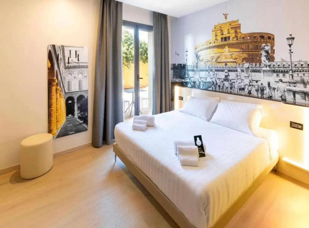 DOUBLE SUPERIOR Room, B&B Hotel Roma Tuscolana San Giovanni, Naples