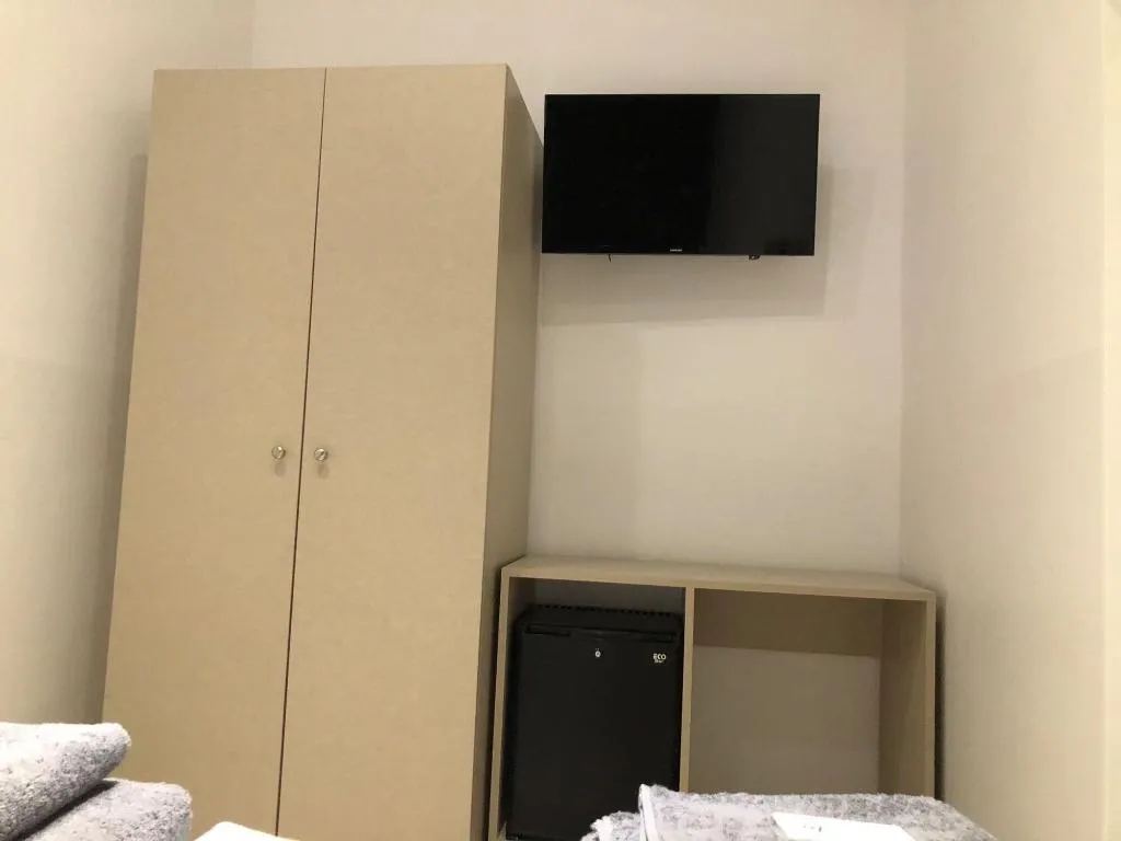 Room, Hostalin Madrid Atocha, Madrid