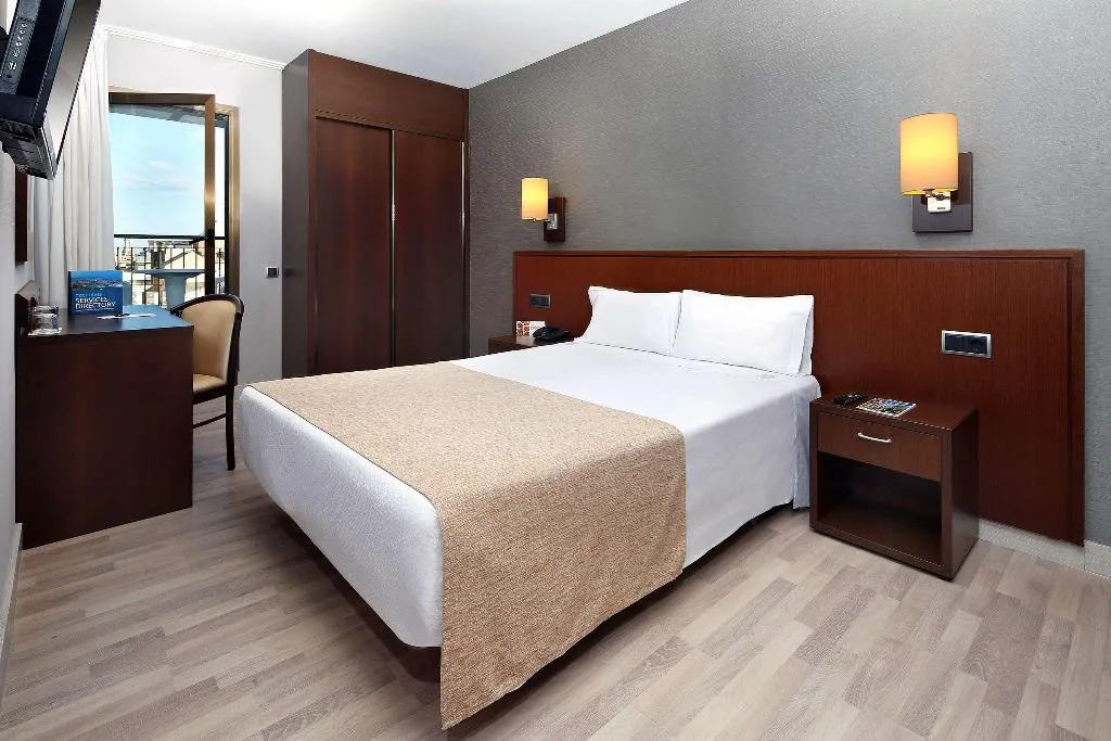 Room, HCC Taber, Barcelona