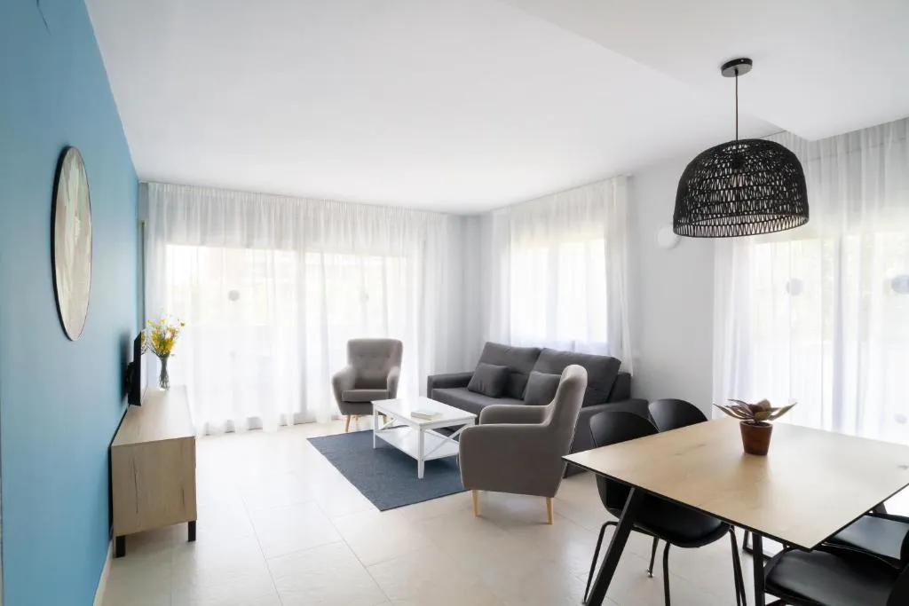 APARTMENT CAPACITY 6 TWO BEDROOMS Room, Aqquaria Suites Ibersol, Costa Dorada