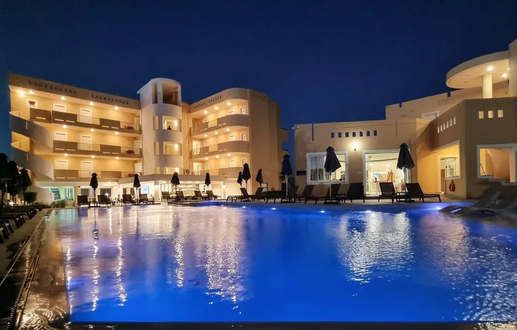 Pool, Sunny Bay, Crete
