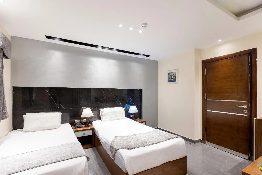 TWIN STANDARD Room, Pyramids Yard Hotel, Cairo