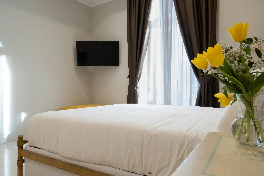 TRIPLE DELUXE Room, Palazzo Adele Rooms & Apartments, Naples