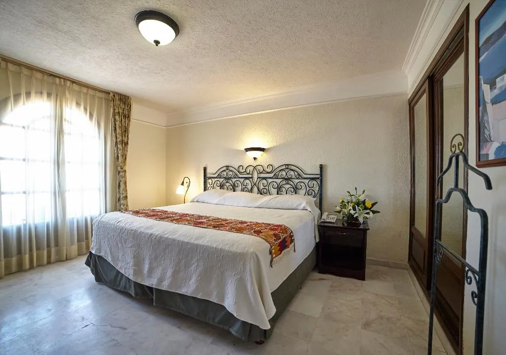 SUITE STANDARD Room, Hotel Francis Drake, Cancun Area