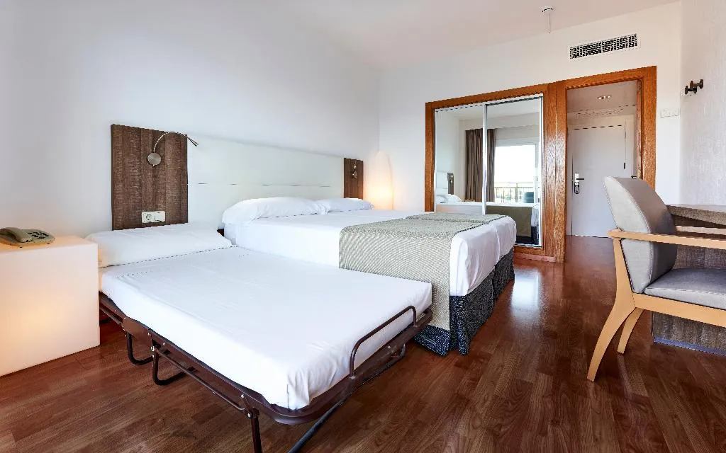 TRIPLE STANDARD Room, Hotel Globales Cala Viñas Adults Only +16, Majorca
