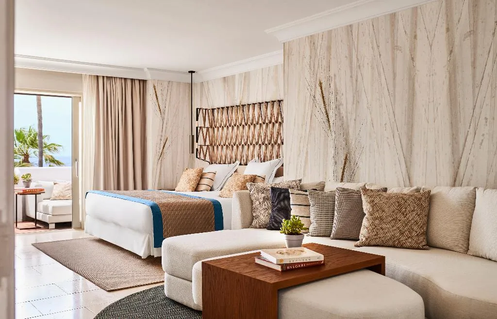 JUNIOR SUITE GRAND Room, Puente Romano Beach Resort and Spa, Costa Del Sol