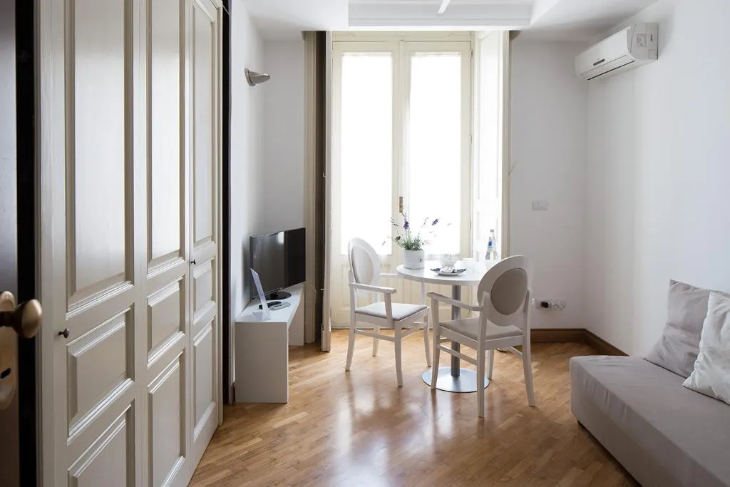 APARTMENT CAPACITY 2 Room, Ferrini Home Residence 150, Catania
