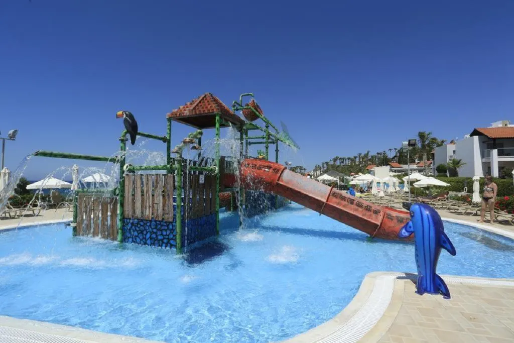 Pool, Kapetanios Aqua Resort, Cyprus