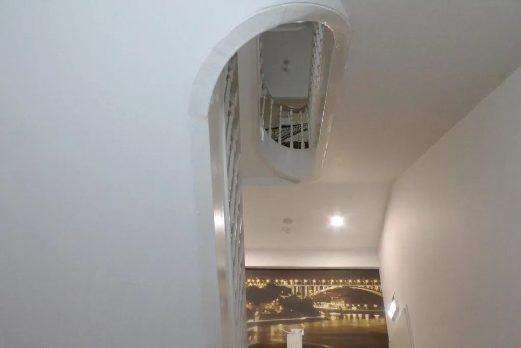 Lobby, Seculo, Porto