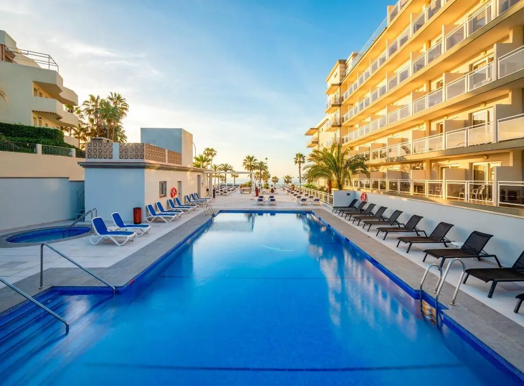 Pool, Hotel Las Arenas Affiliated by Meliá, Costa Del Sol