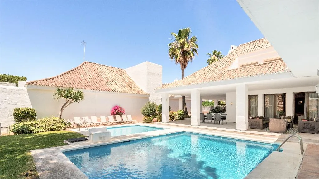 VILLA STANDARD Room, Villa Marina Puerto Banus, Costa Del Sol