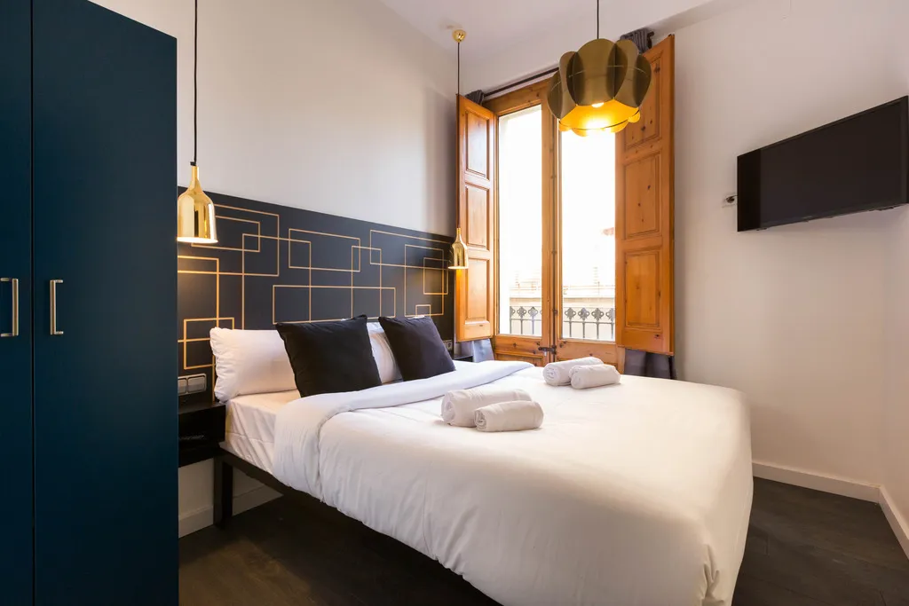 APARTMENT TWO BEDROOMS Room, La Mare by The Streets, Barcelona