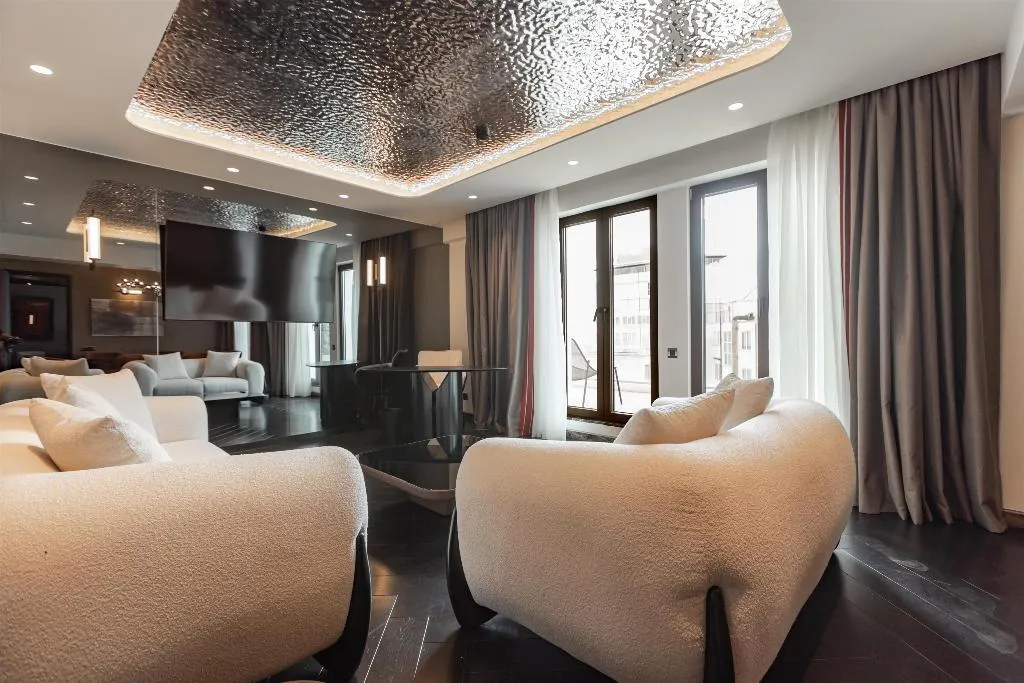 Room, Adia Aluma Athens, Curio Collection, Athens