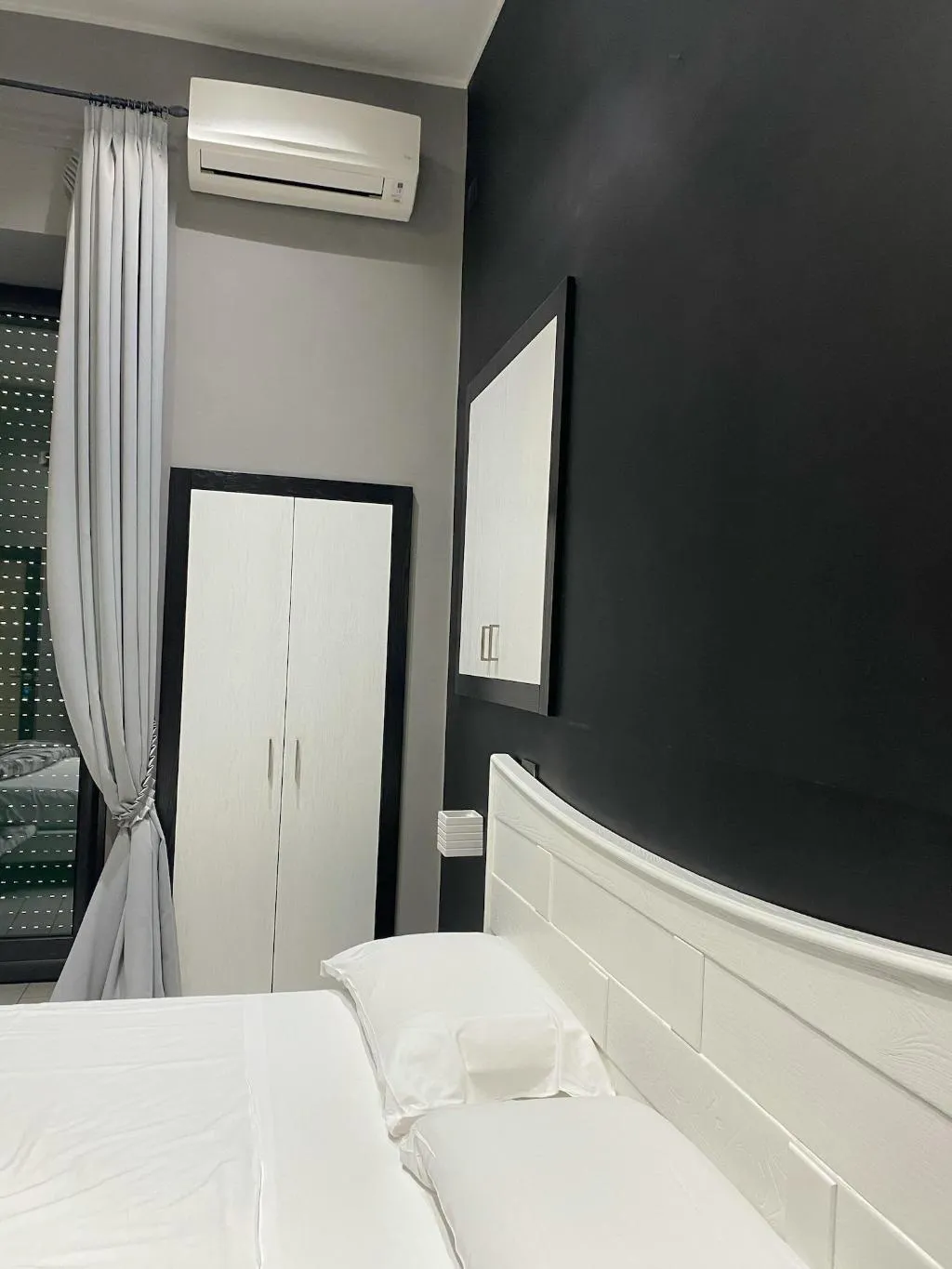 Room, Parthenope Rooms, Naples