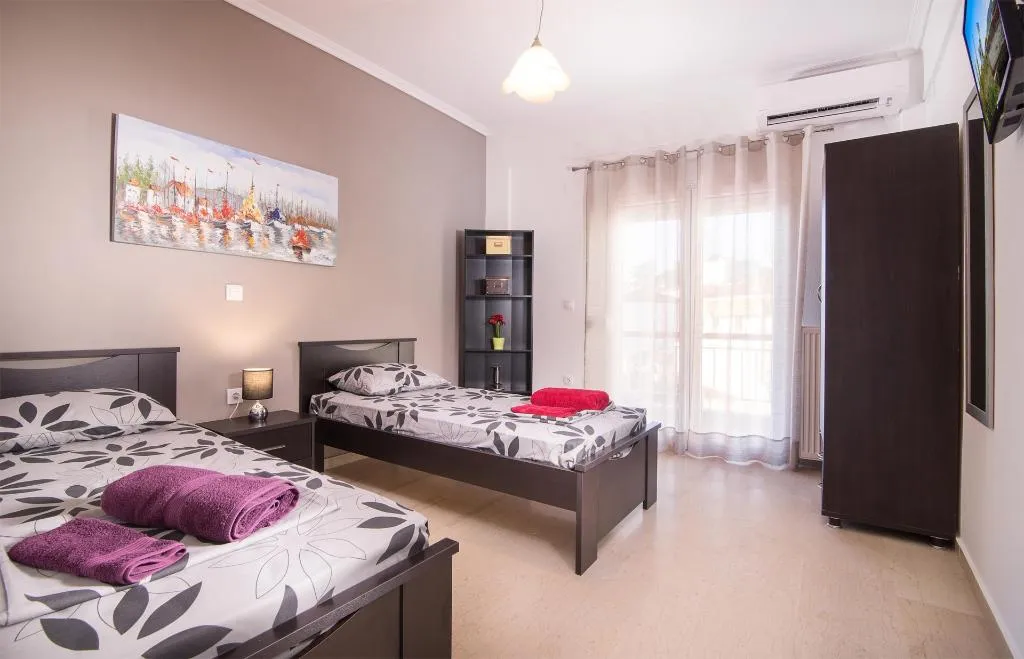 APARTMENT CAPACITY 5 Room, Michalis Apartments, Thessaloniki