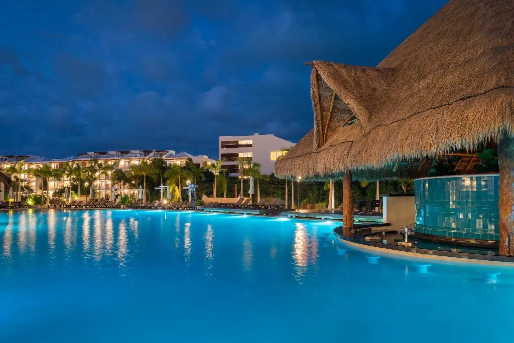 General view, El Beso Adults Only at Ocean Riviera Paradise AI, Cancun Area