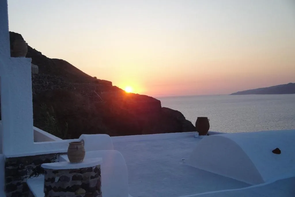 General view, Kokkinos Villas, Santorini