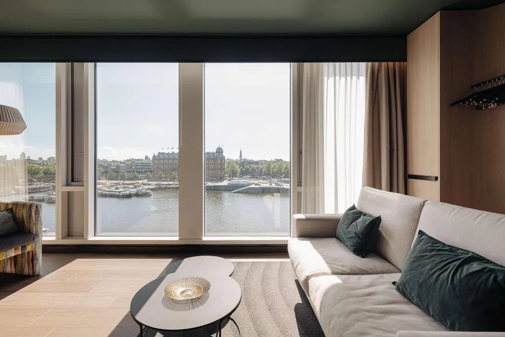 Room, DoubleTree by Hilton Amsterdam Centraal Station, Amsterdam
