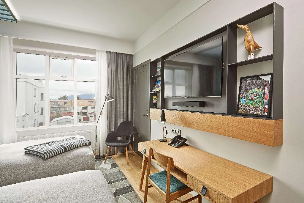 TWIN STANDARD Room, Canopy by Hilton Reykjavik City Centre, Reykjavik