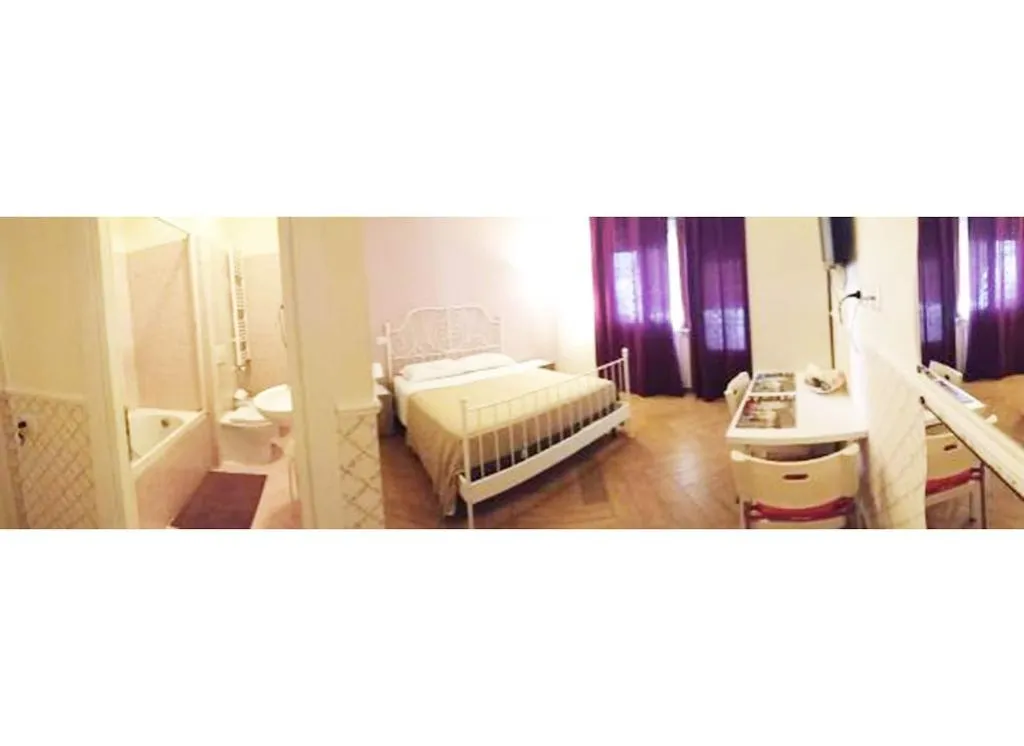 Room, Casa Celeste, Rome