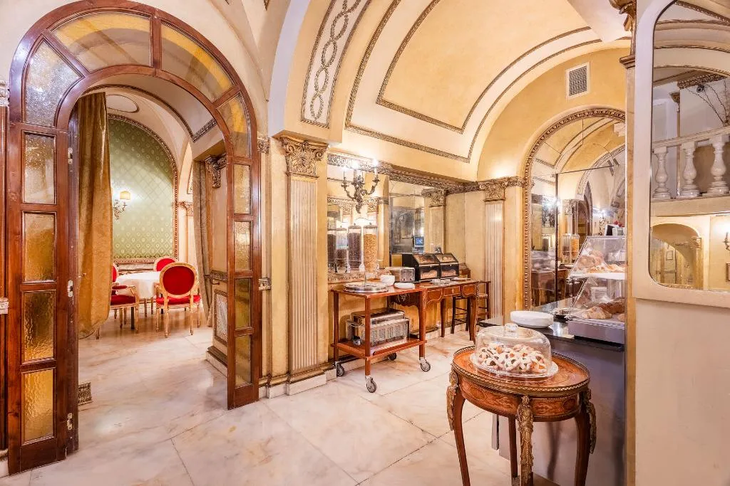 Restaurant, Des Epoques Hotel, Rome
